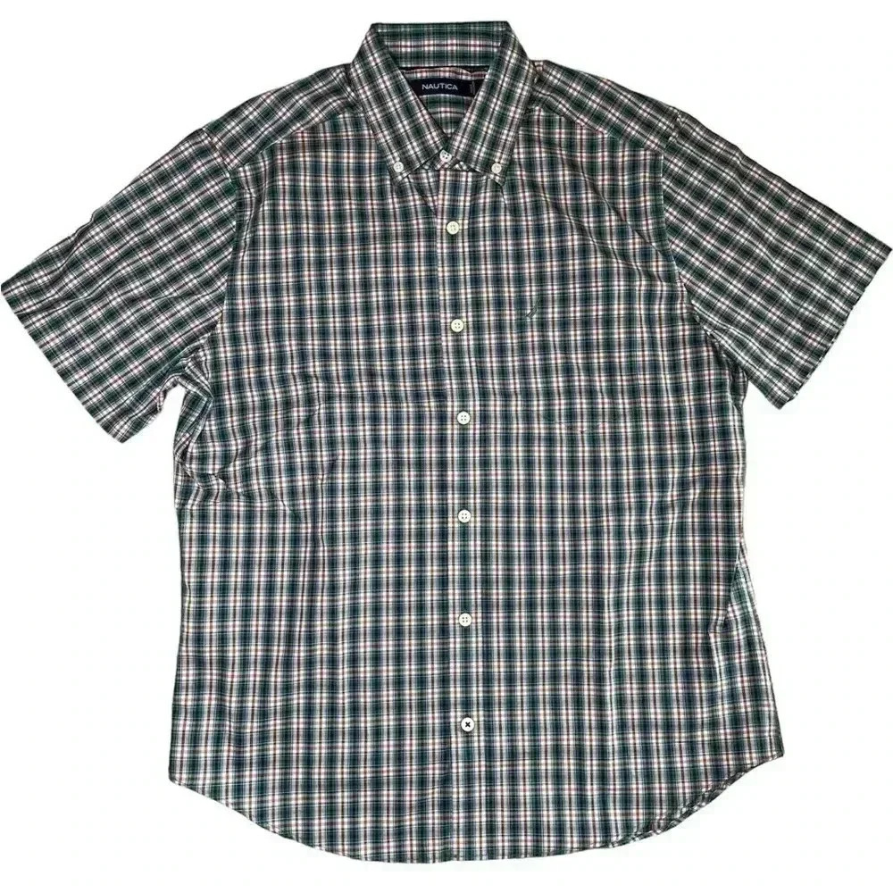 Nautica short sleeve button  down shirt sz M